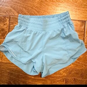 Lululemon hotty hot 2.5 shirts